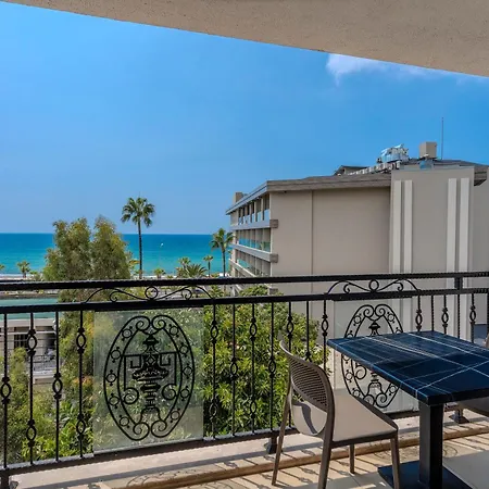 Garden Luxury Apartamento *